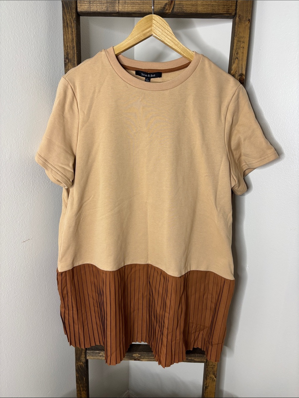 Strut & Bolt Beige and Brown Pleated-Hem Mini Dress Size L